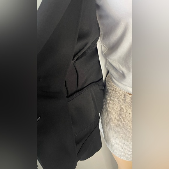 SOHO BLAZER BLACK WITH PEARLS FLOWERS BOTTOMS SIZE L 100% EXCELLENT CONDITIONS - Picture 6 of 7